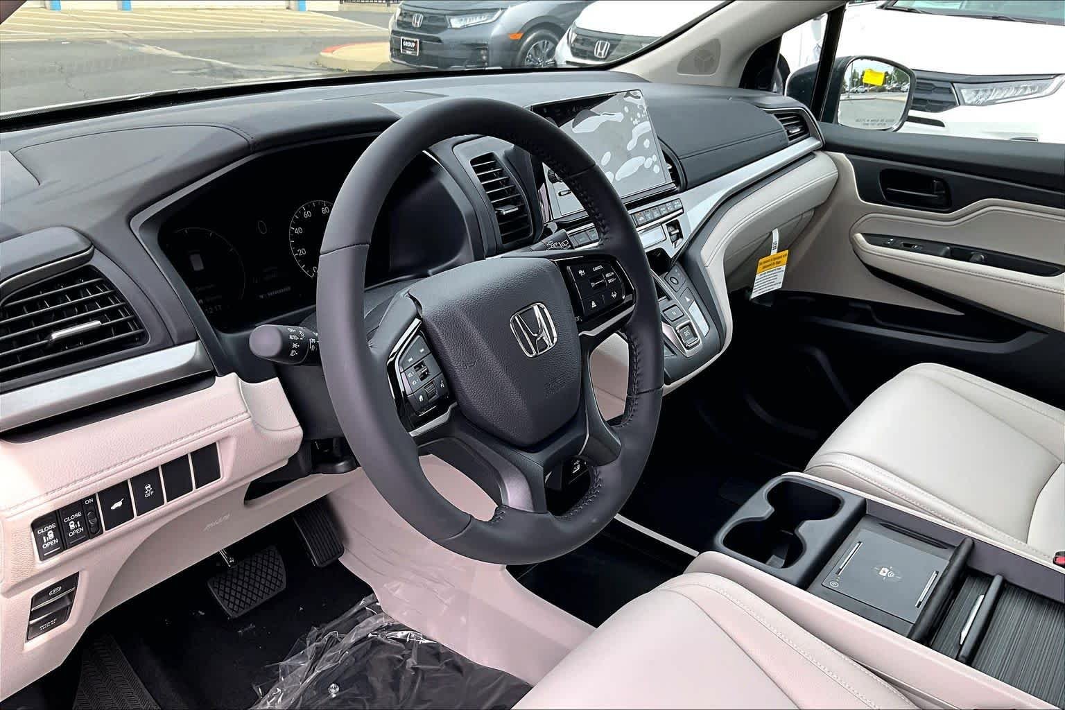 New 2026 Honda Odyssey EX-L image 8
