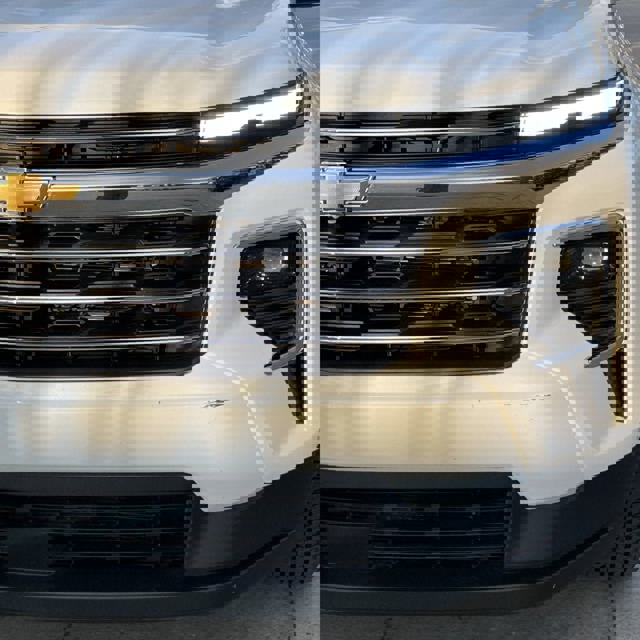 Used 2025 Chevrolet Traverse LT image 6