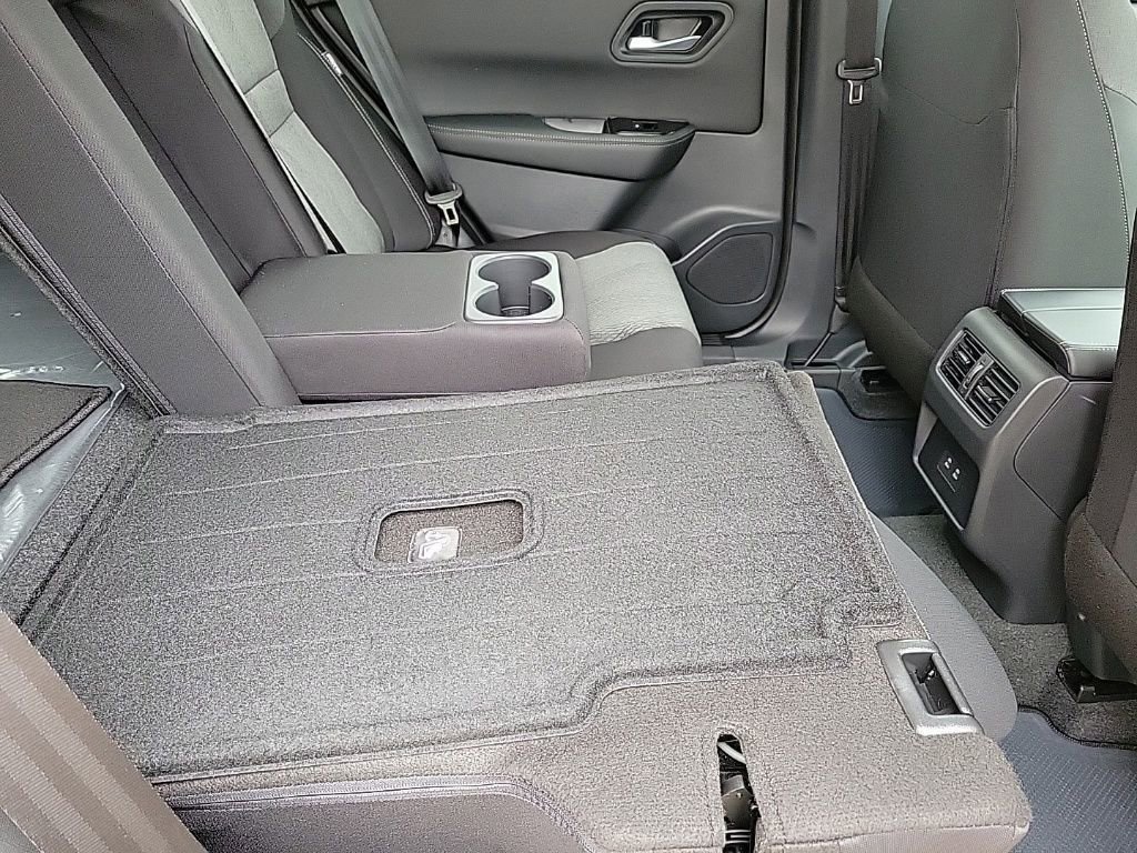 New 2026 Nissan Rogue SV image 15