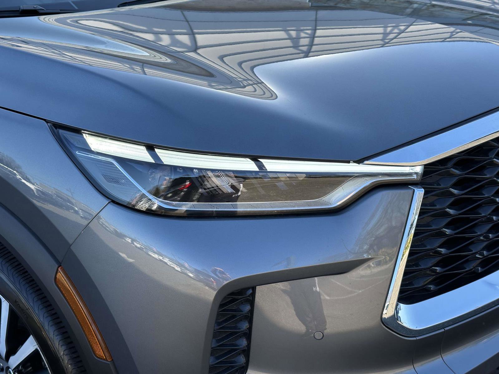 Used 2025 INFINITI QX60 Sensory w/ Vision Package image 8