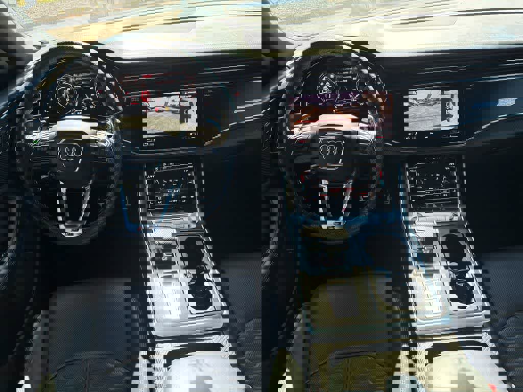 Used 2022 Audi RS Q8 AWD/4WD image 19