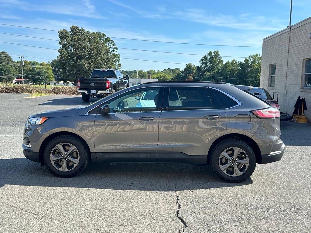 Used 2022 Ford Edge SEL w/ Sport Appearance Package AWD/4WD image 3