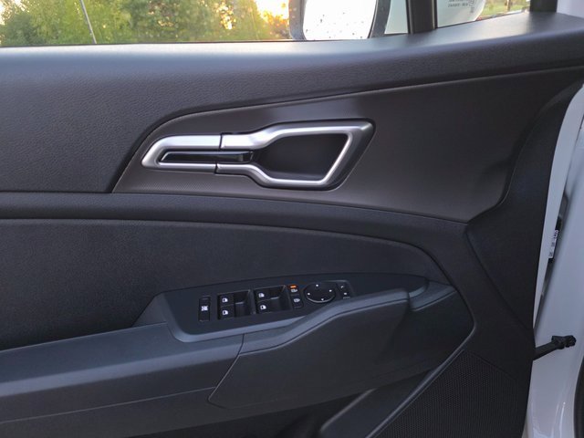 New 2026 Kia Sportage S image 24