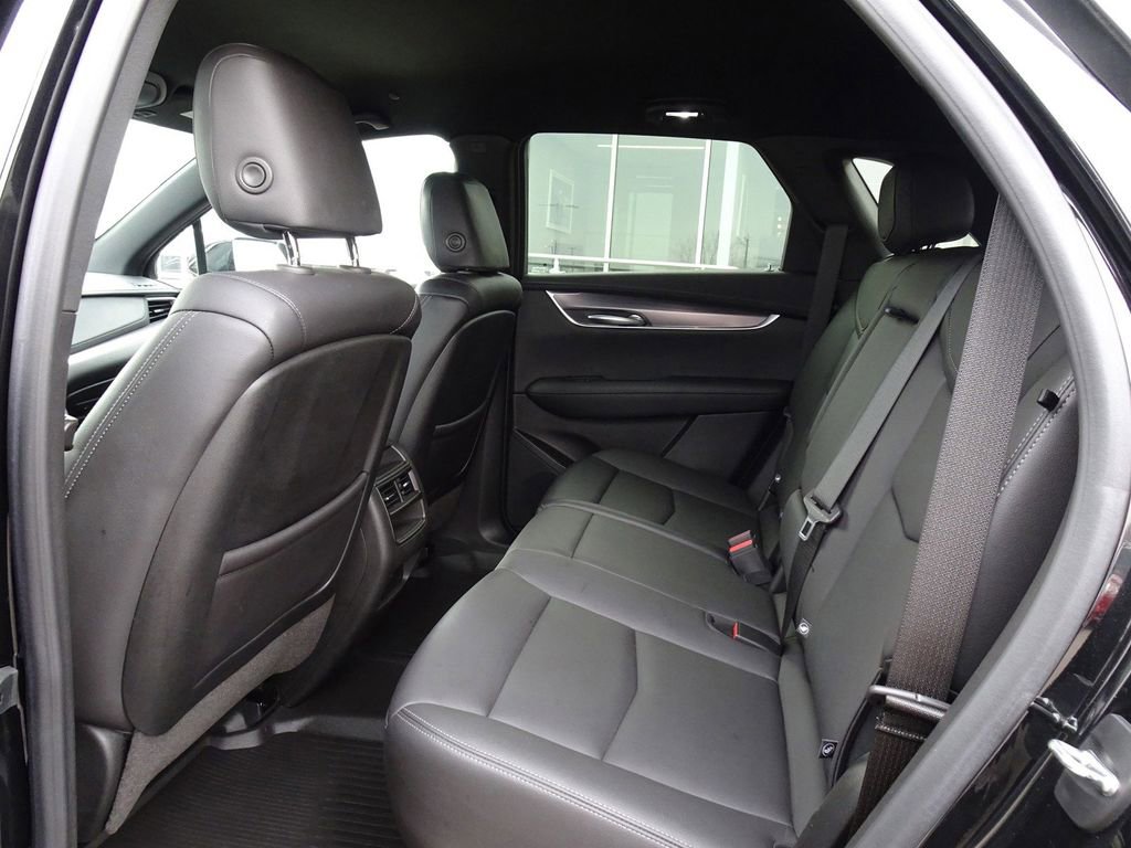 Certified 2023 Cadillac XT5 Luxury w/ LPO, Floor Liner Package image 11