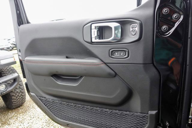 New 2026 Jeep Wrangler Unlimited Rubicon w/ Technology Group image 15