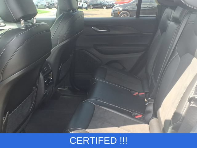 Certified 2025 Jeep Grand Cherokee Altitude AWD/4WD image 13