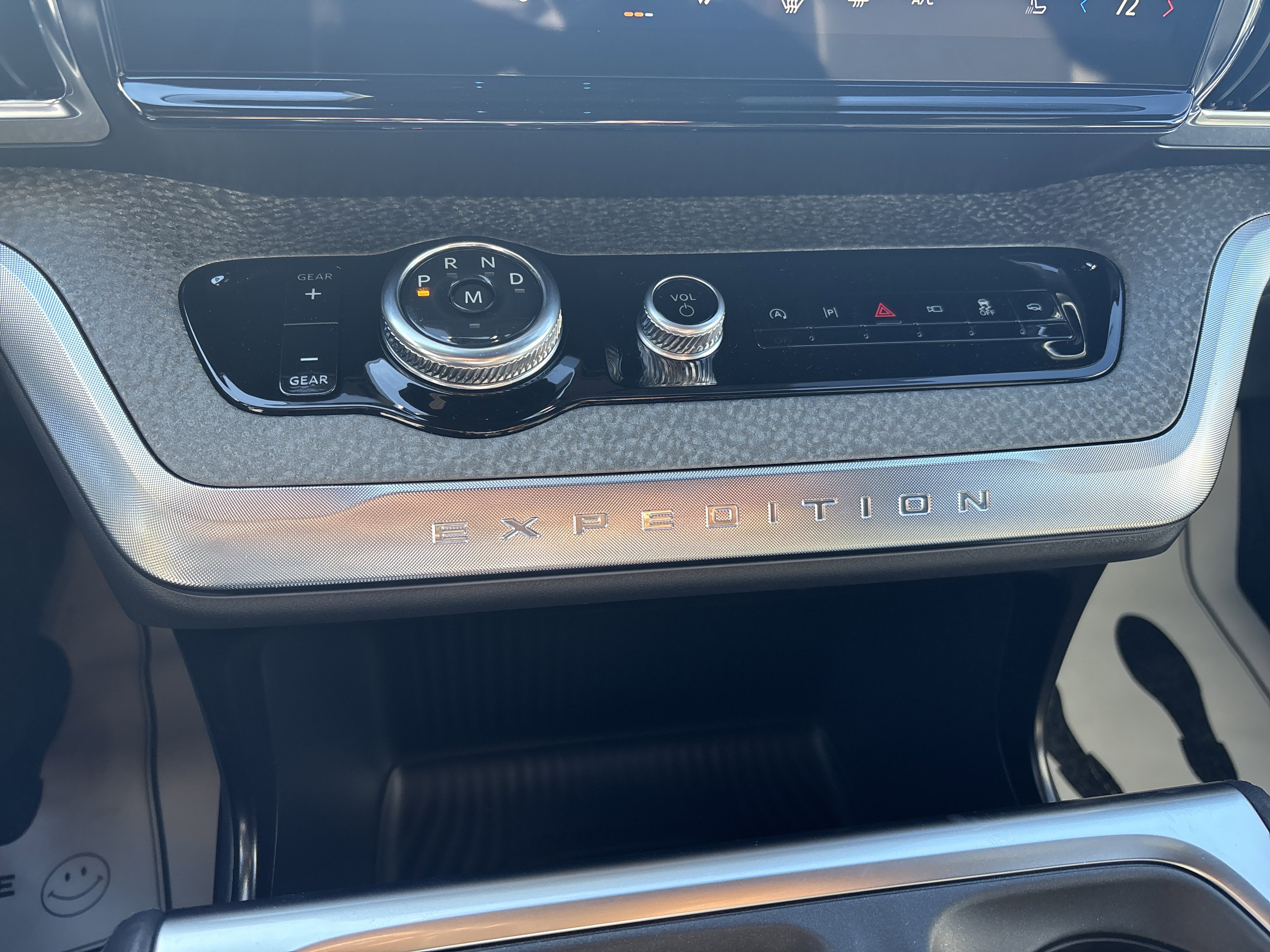 New 2025 Ford Expedition Tremor image 25