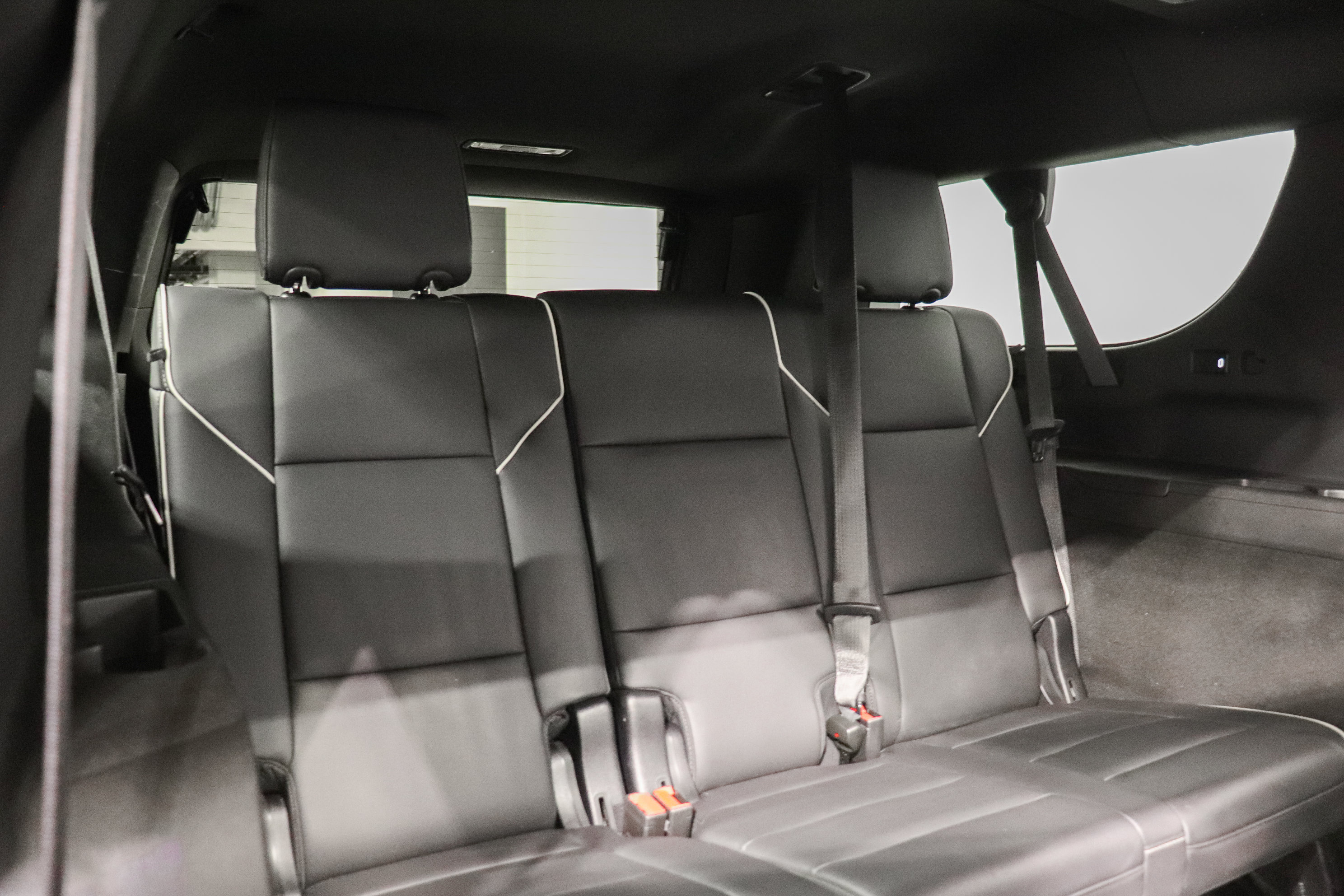 Used 2023 Cadillac Escalade ESV Sport w/ LPO, ONYX Package AWD/4WD image 24