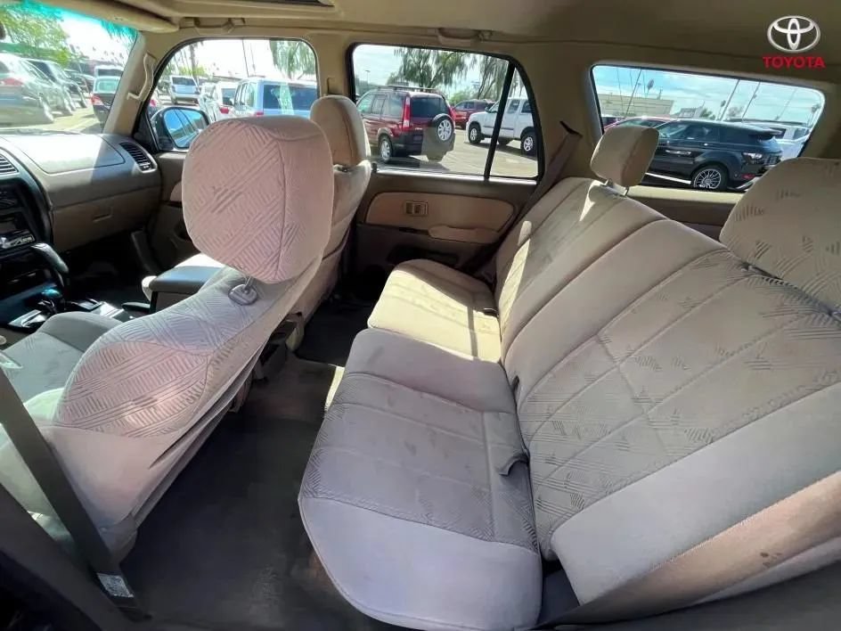 Used 2001 Toyota 4Runner SR5 AWD/4WD image 10