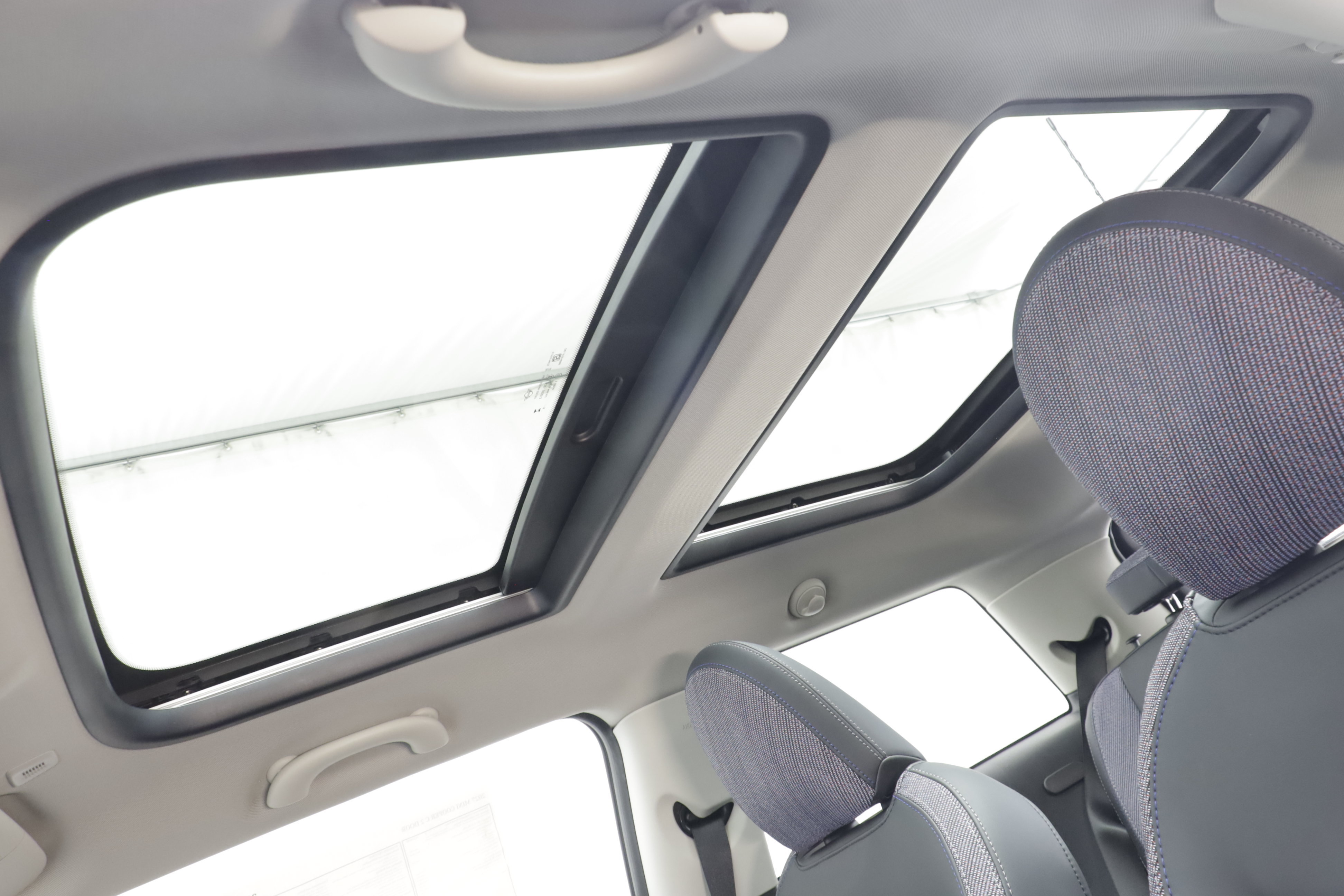New 2027 MINI Cooper 2-Door Hardtop FWD image 18