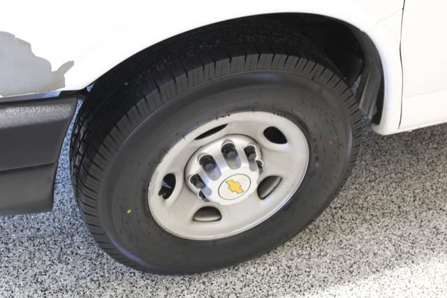 Used 2007 Chevrolet Express 3500 RWD image 20