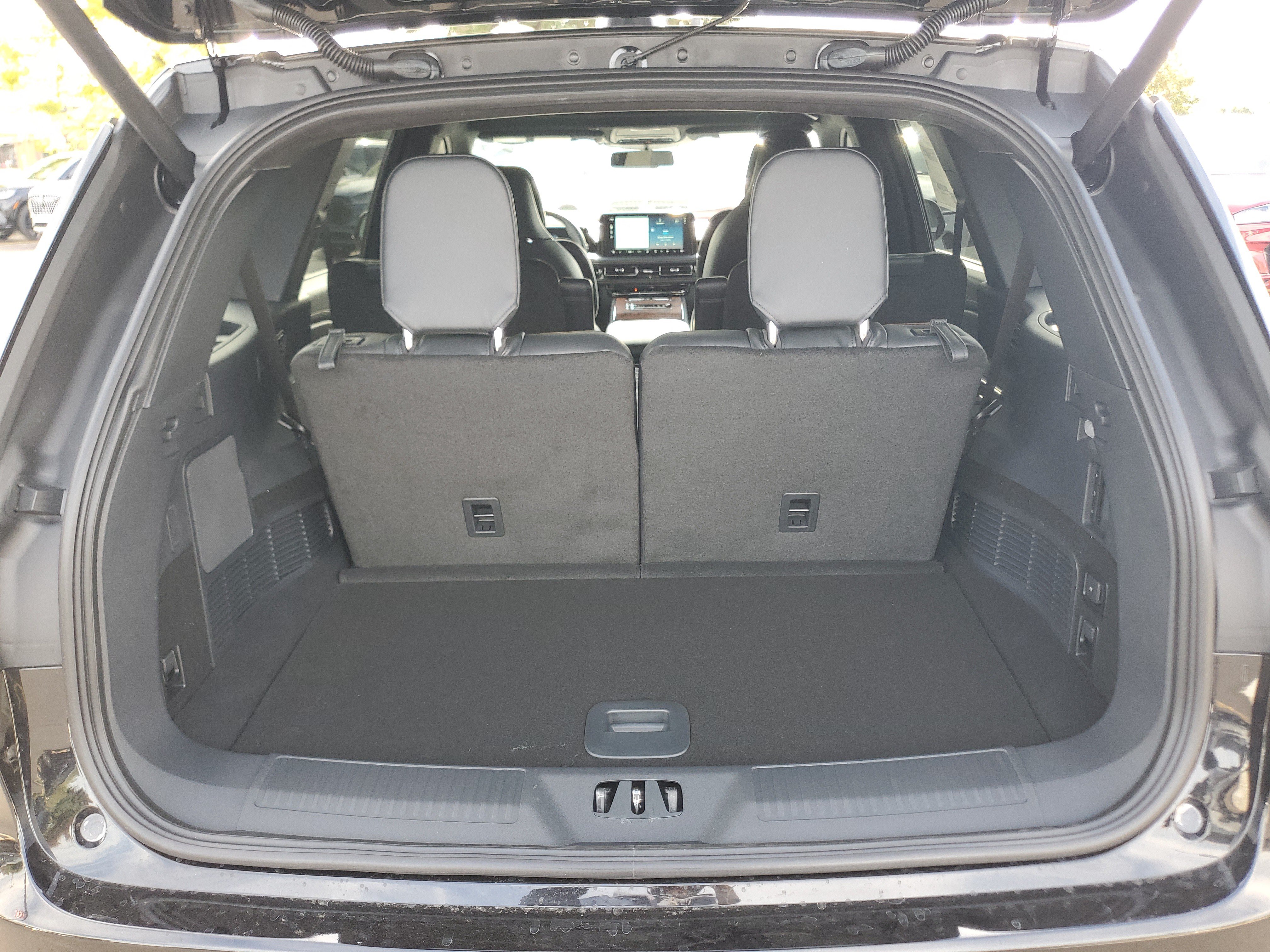 New 2027 Lincoln Aviator Black Label w/ Dynamic Handling Package AWD/4WD image 29