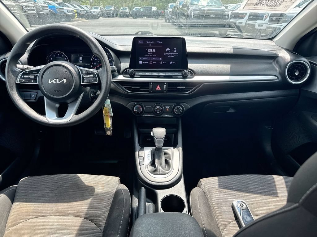 Used 2022 Kia Forte Sedan FWD image 10