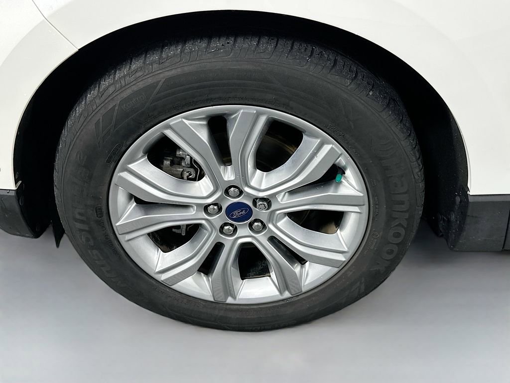Used 2020 Ford Edge Titanium w/ Equipment Group 301A image 32