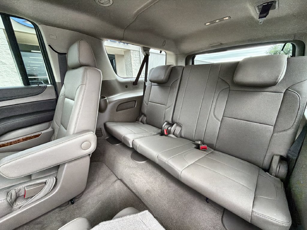 Used 2020 Chevrolet Suburban Premier w/ Max Trailering Package AWD/4WD image 23