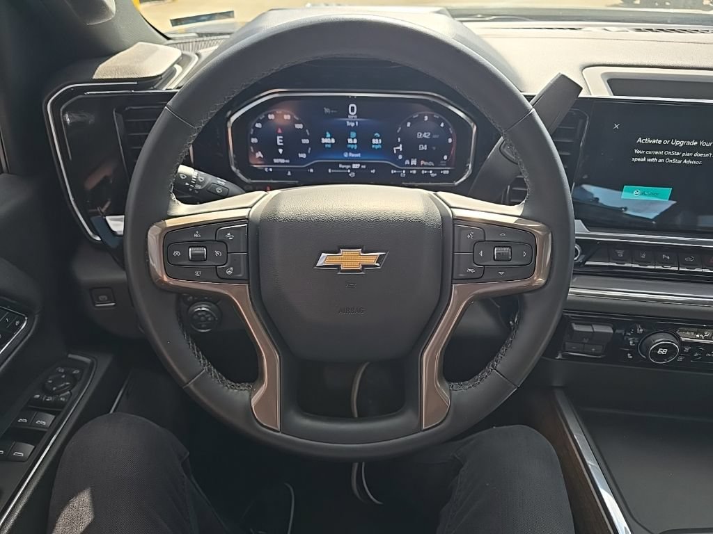 Used 2024 Chevrolet Silverado 3500 High Country w/ High Country Premium Package AWD/4WD image 22