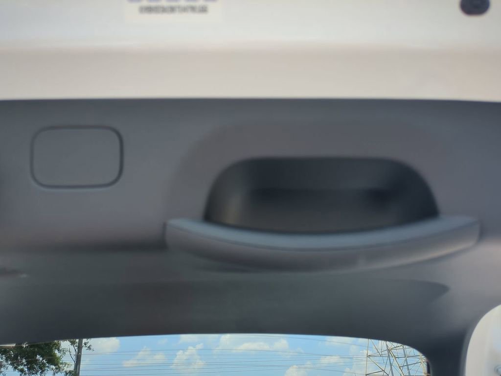 New 2026 Hyundai Kona SEL Premium FWD image 15