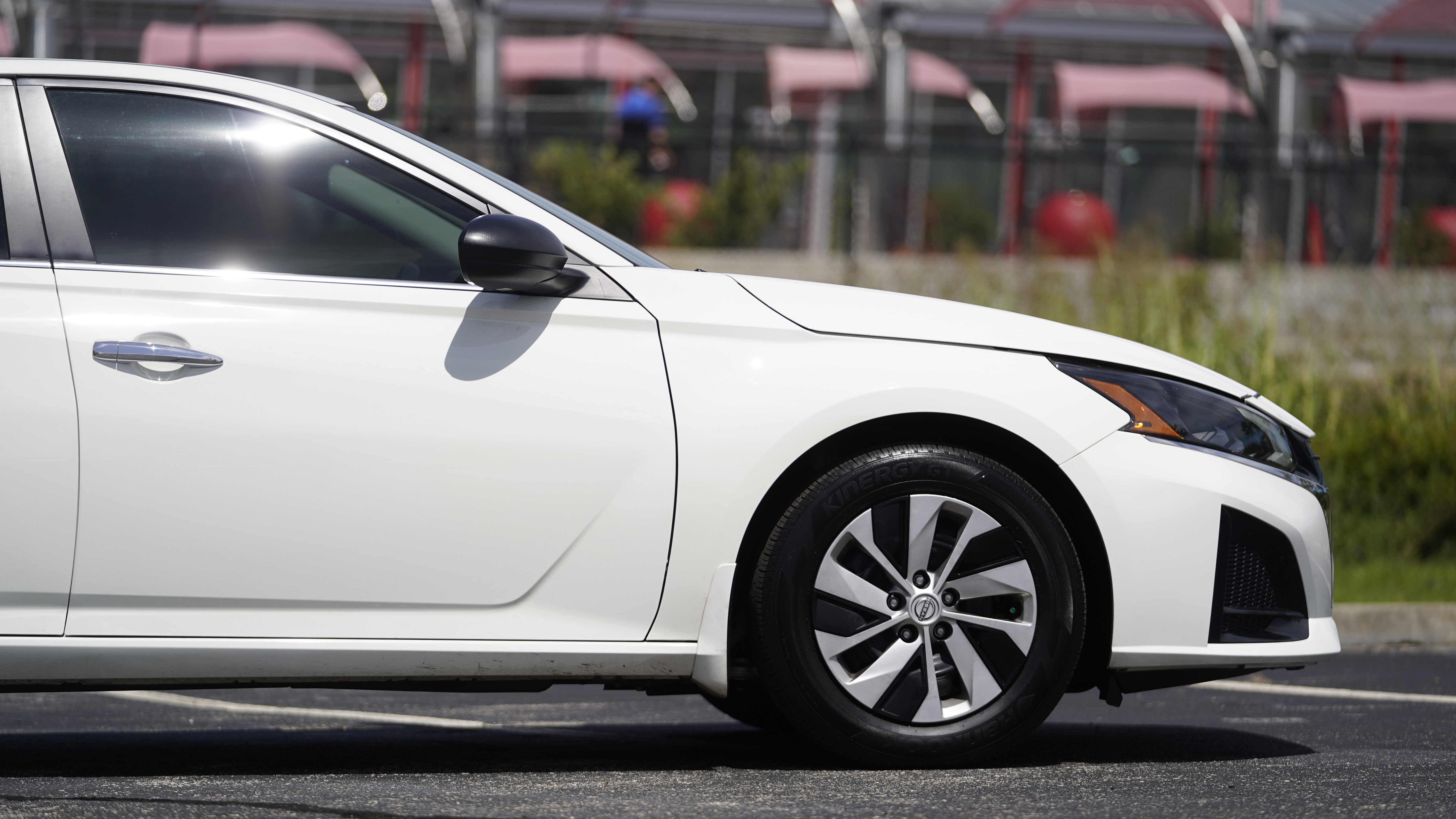 Used 2025 Nissan Altima 2.5 S FWD image 6