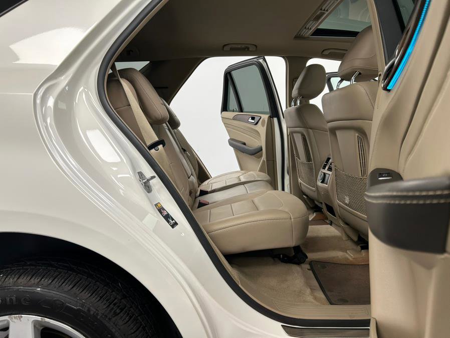 Used 2014 Mercedes-Benz ML 550 4MATIC image 36
