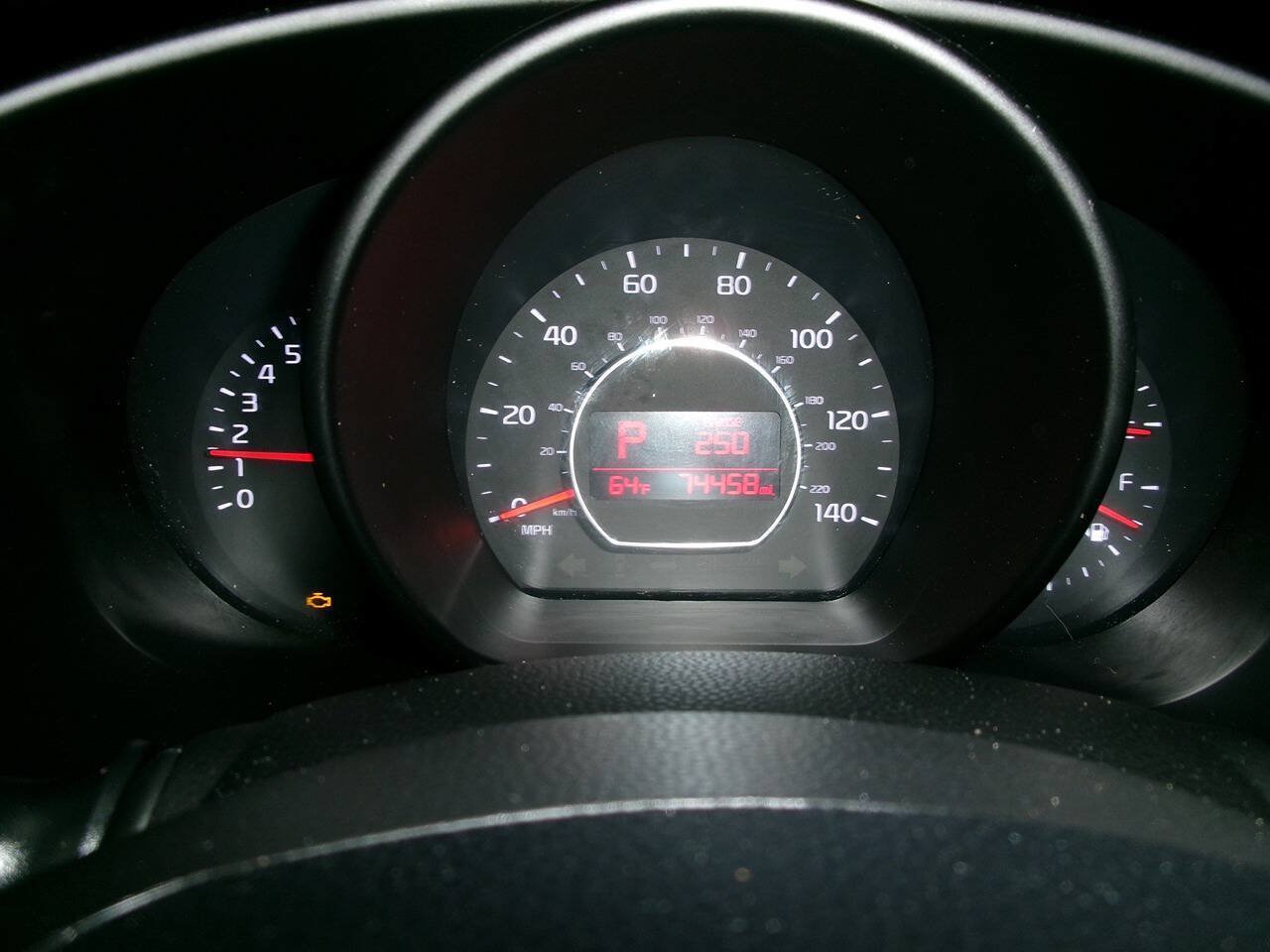 Used 2014 Kia Soul + FWD image 9