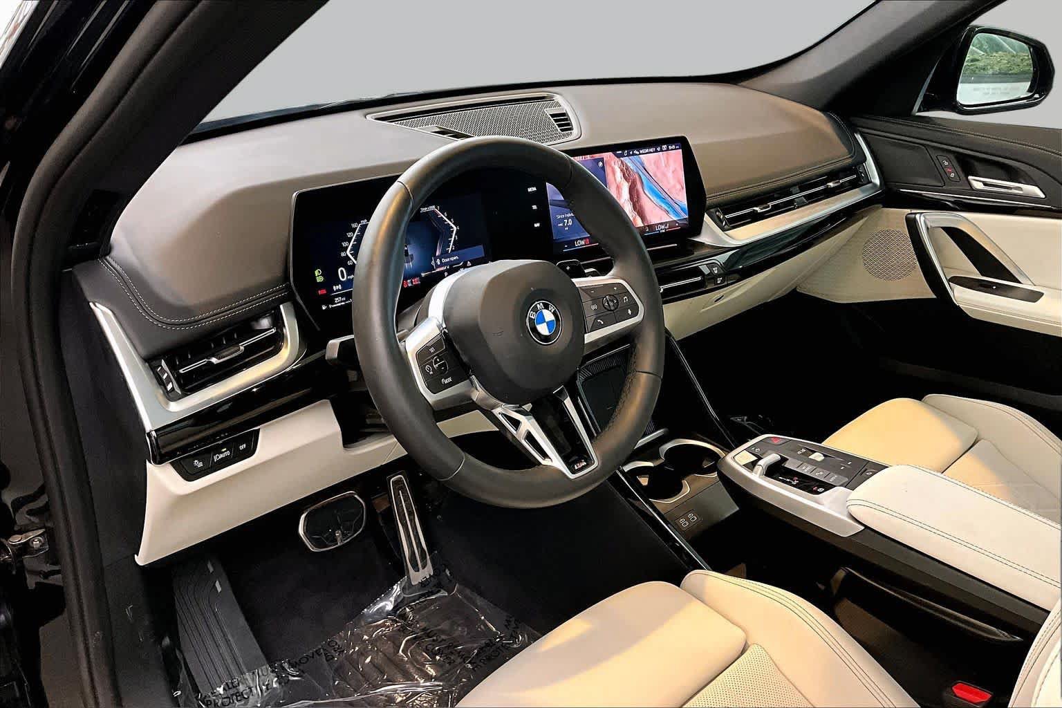 Used 2026 BMW X1 xDrive28i w/ M Sport Package AWD/4WD image 18