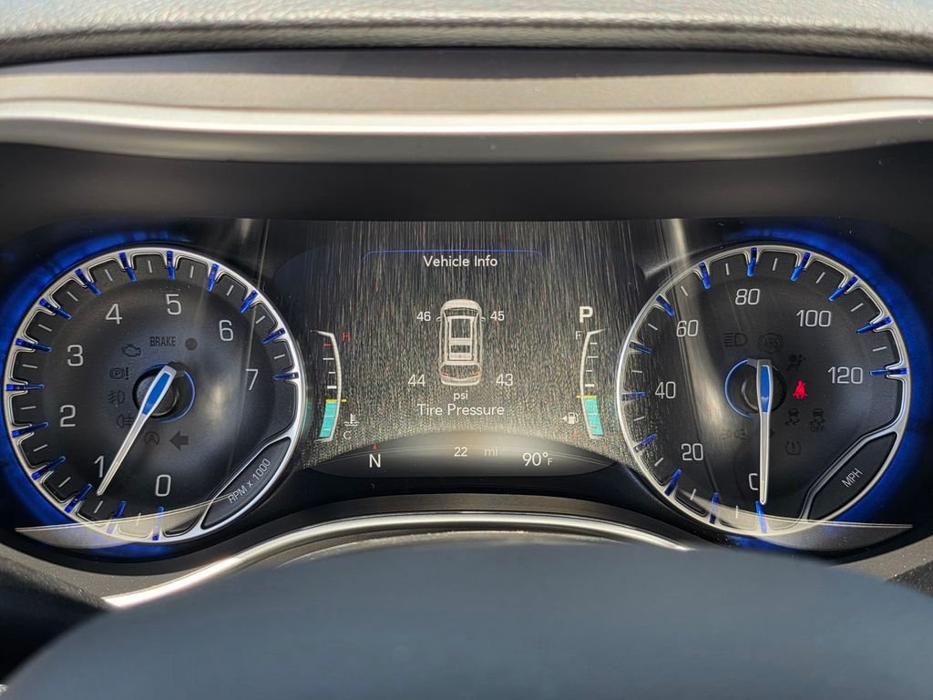 New 2027 Chrysler Pacifica Select w/ Family Tech Group FWD image 21