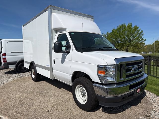 New 2025 Ford E-350 and Econoline 350 Super Duty w/ Power Equipment Group RWD image 4