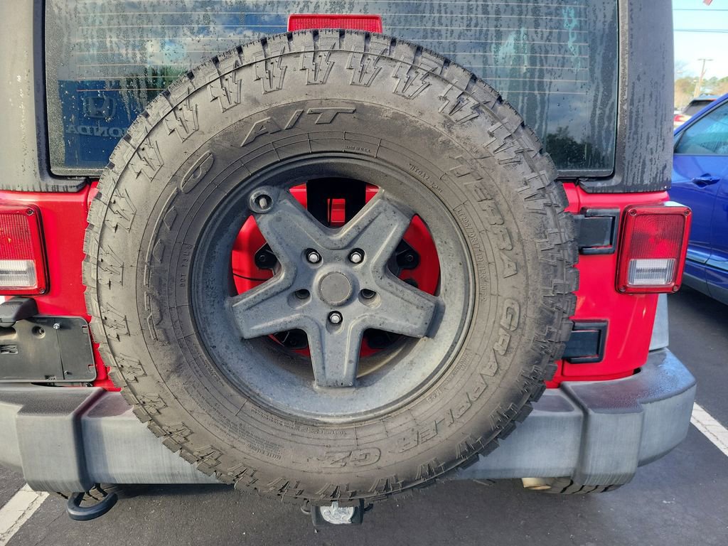 Used 2015 Jeep Wrangler Unlimited Sport w/ Connectivity Group image 15