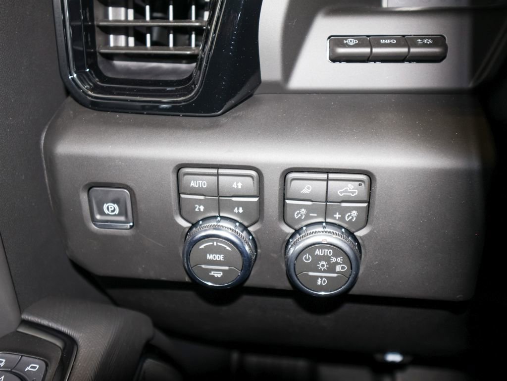 New 2026 GMC Sierra 2500 AT4X w/ LPO, Black Badging Package image 34