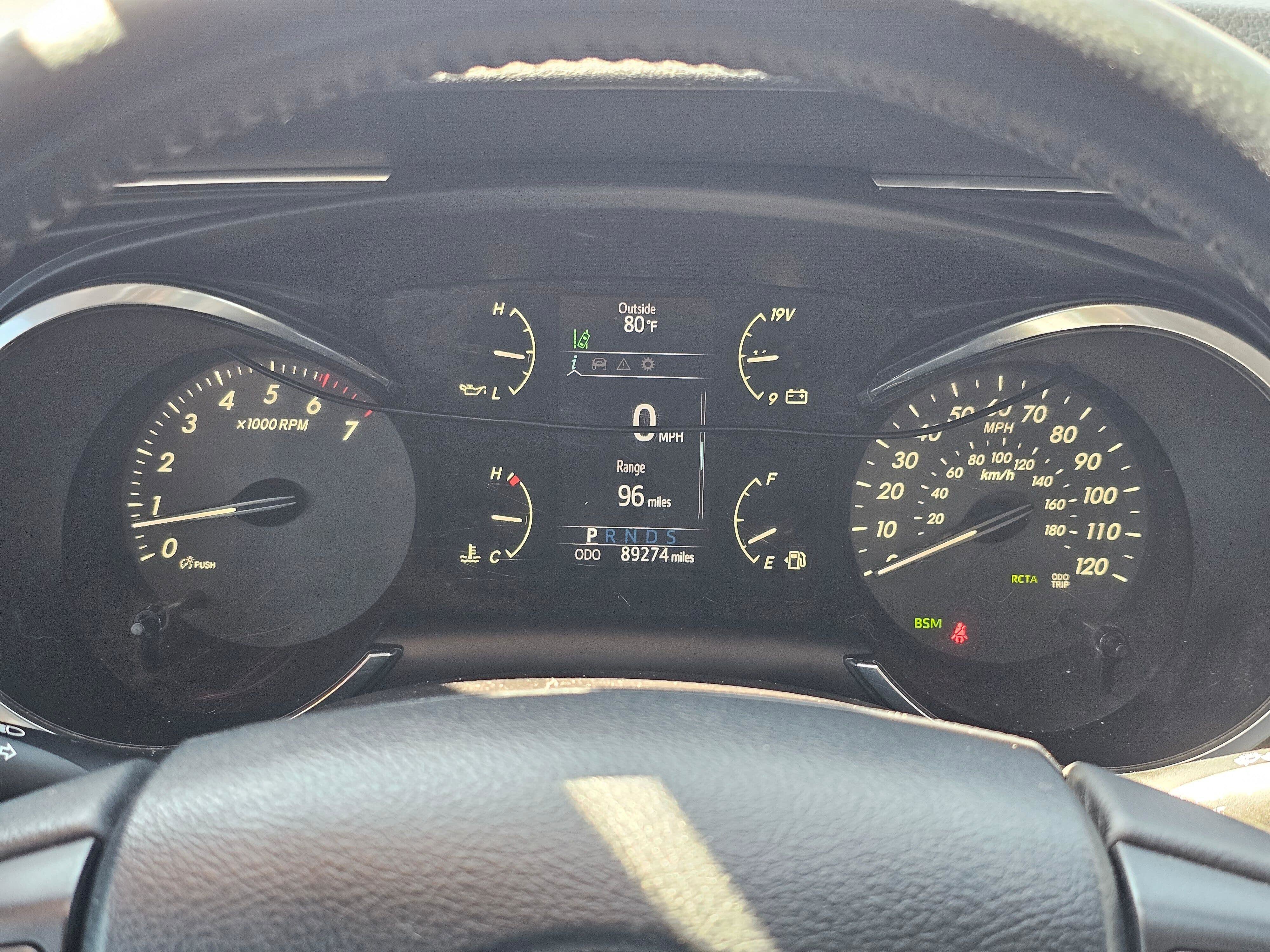 Used 2019 Toyota Sequoia SR5 AWD/4WD image 23