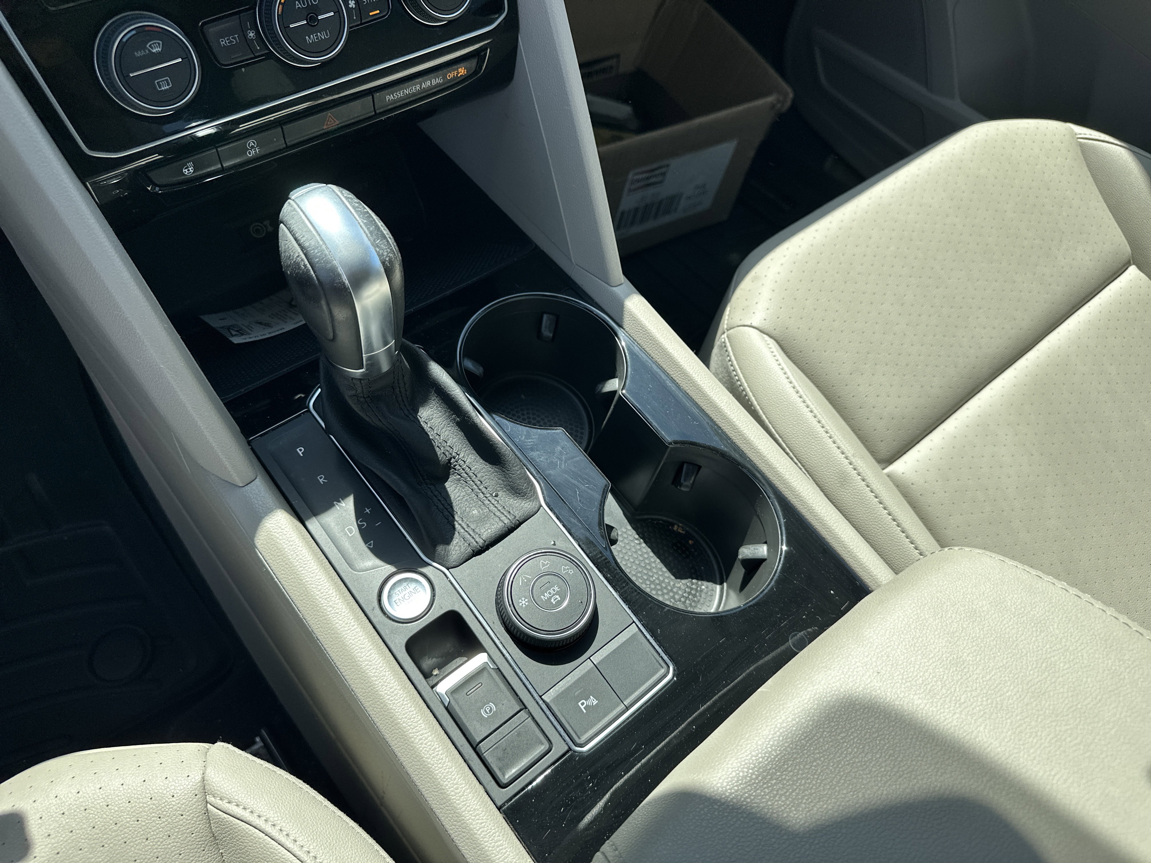 Used 2019 Volkswagen Atlas SEL R-Line image 34