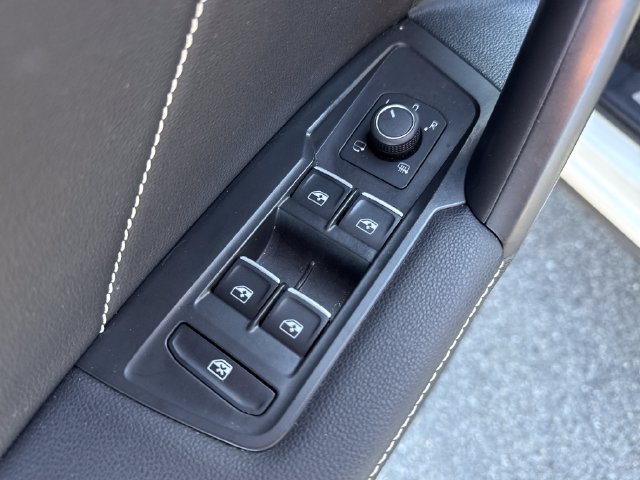 Used 2023 Volkswagen Tiguan SEL R-Line AWD/4WD image 24