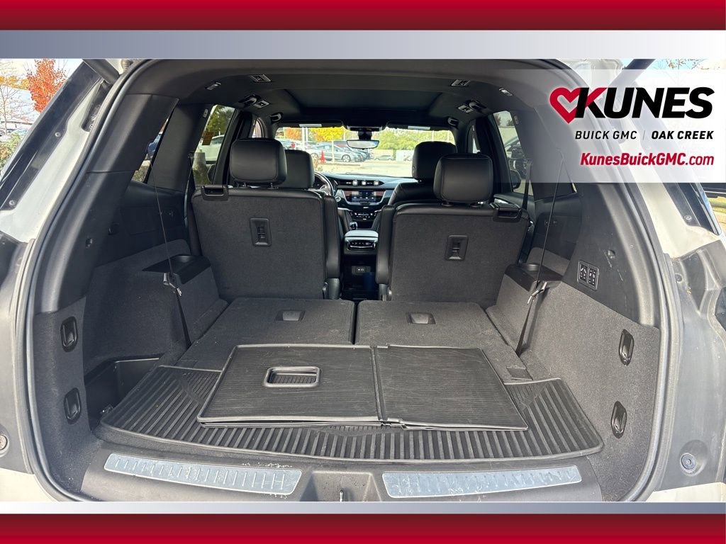 Used 2023 Cadillac XT6 Sport w/ Technology Package image 7