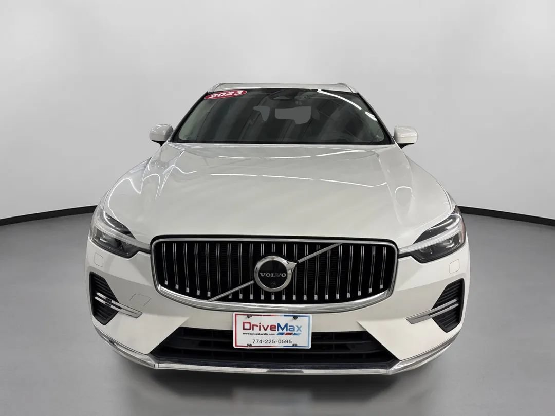 Used 2023 Volvo XC60 B5 Ultimate w/ Climate Package AWD/4WD image 2