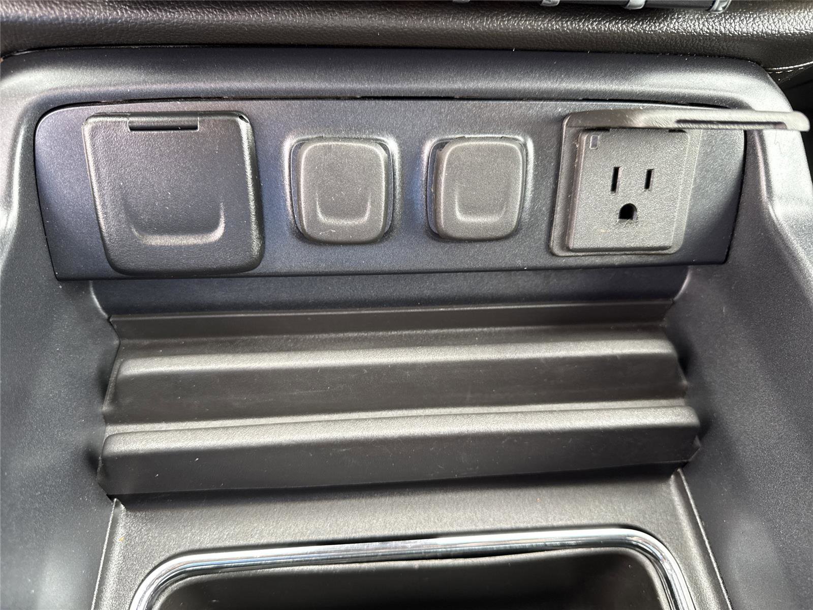 Used 2018 GMC Sierra 1500 Denali AWD/4WD image 25