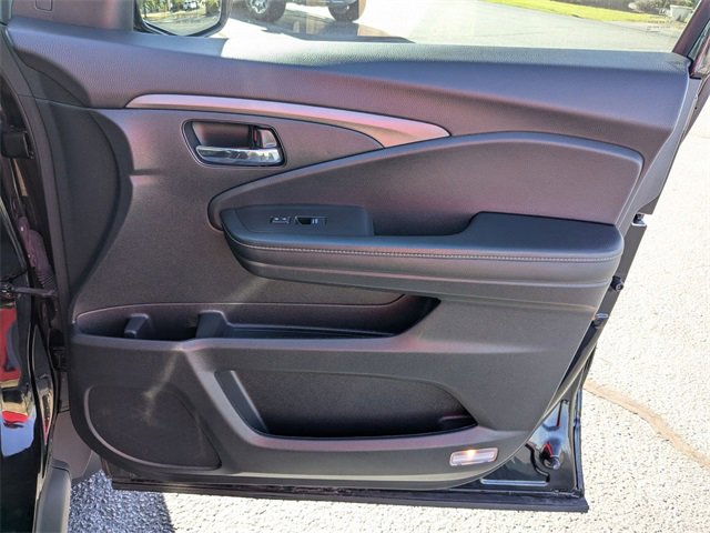 Used 2023 Honda Ridgeline RTL-E image 34