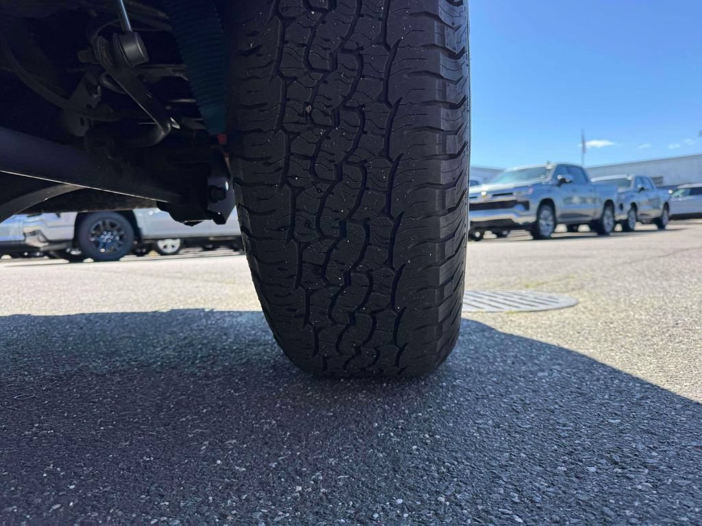 Used 2024 Toyota Tacoma TRD Off-Road AWD/4WD image 12
