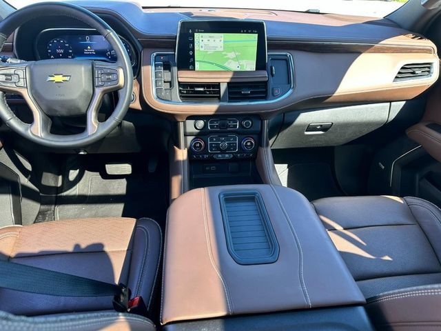Used 2024 Chevrolet Tahoe High Country AWD/4WD image 13