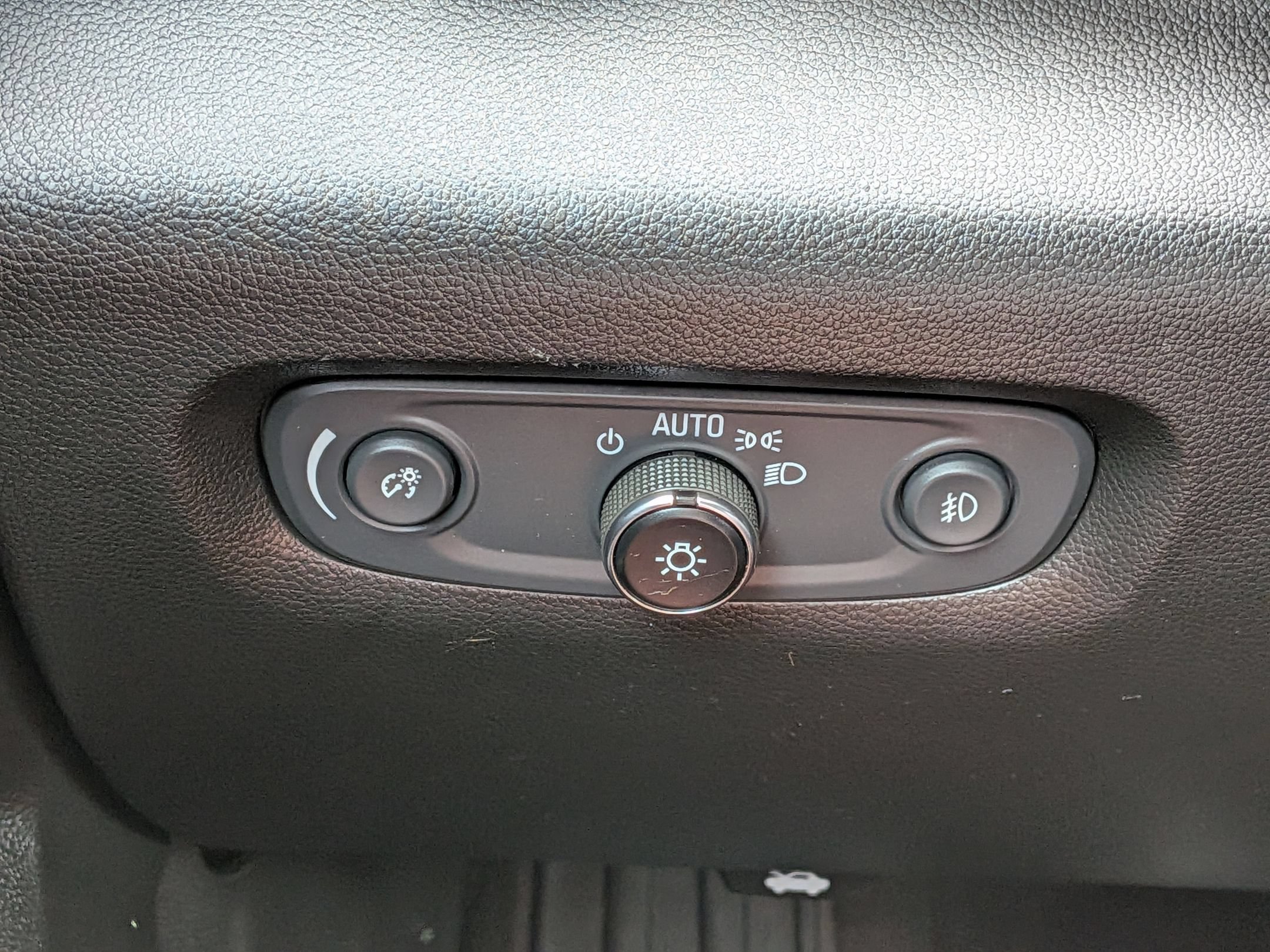 Used 2021 Chevrolet Traverse RS FWD image 18