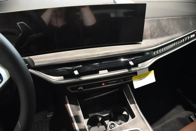 New 2026 BMW X5 xDrive50e w/ Executive Package image 15