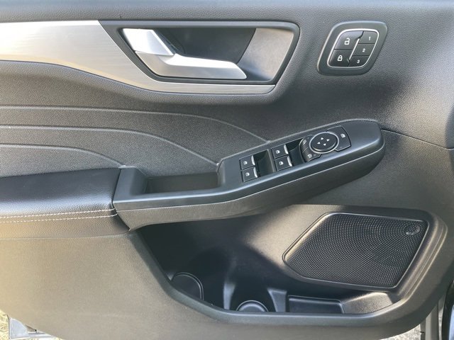 Used 2024 Ford Escape Platinum image 18
