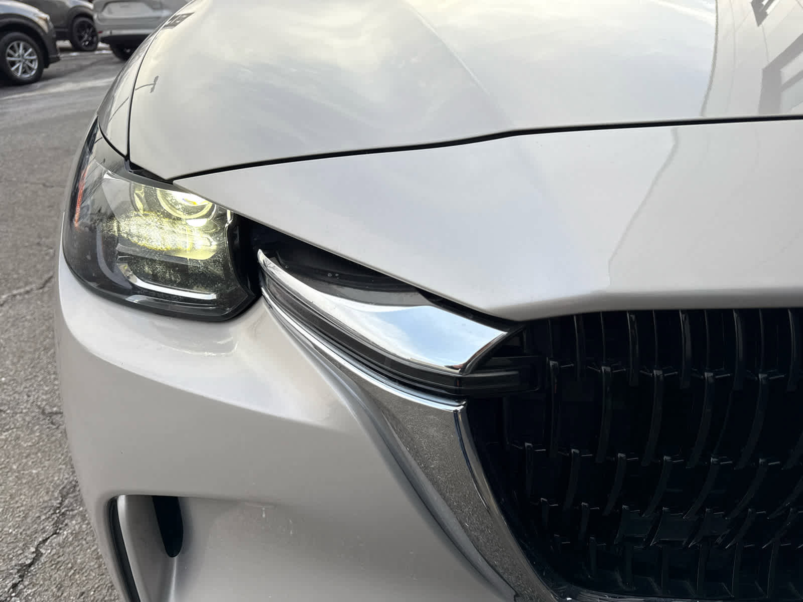 Used 2024 MAZDA CX-90 Plug-In Hybrid w/ Preferred image 9