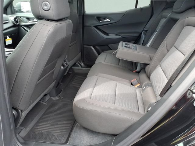 New 2027 Chevrolet Equinox LT w/ Safety and Technology Package FWD image 17