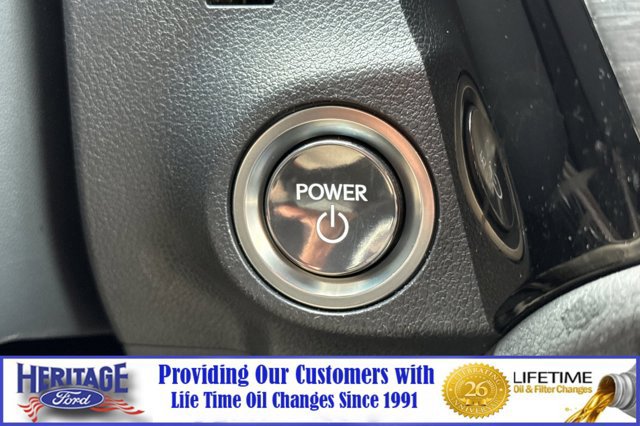 Used 2025 Lexus ES 300h w/ Premium Package image 22