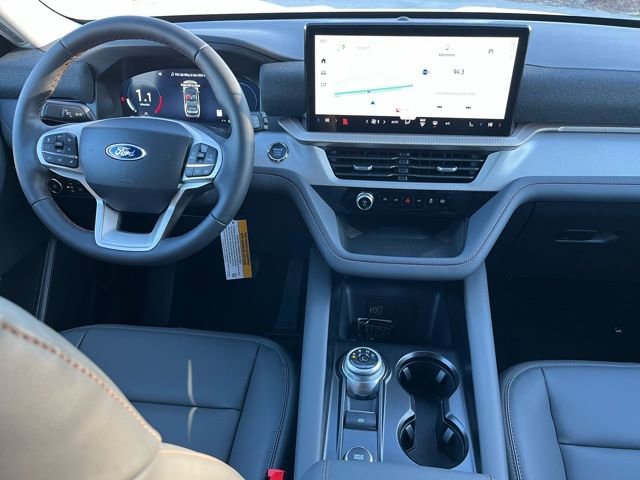 Used 2025 Ford Explorer Active w/ Active Comfort Package image 23
