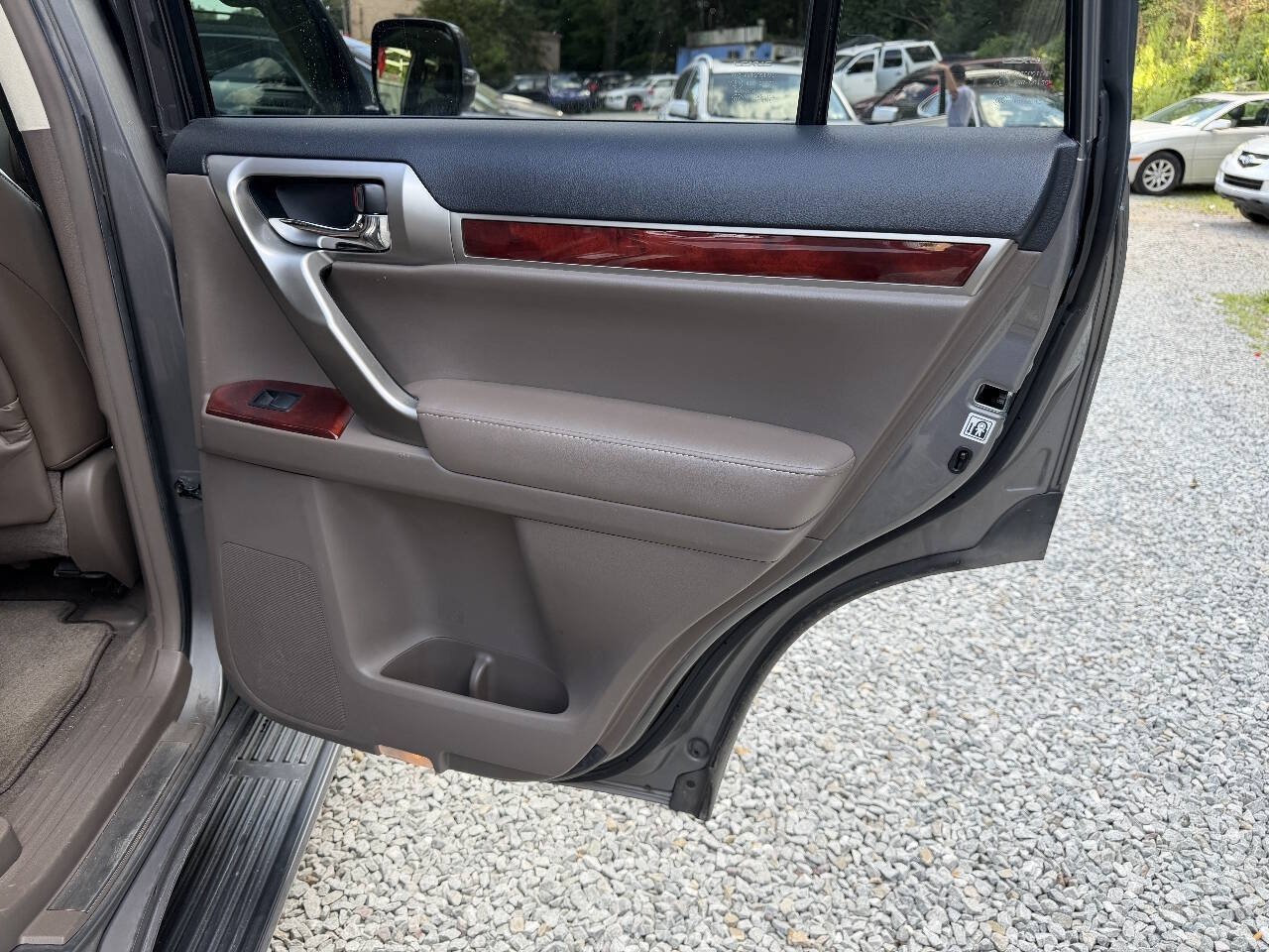 Used 2013 Lexus GX 460 w/ Comfort Plus Pkg AWD/4WD image 16