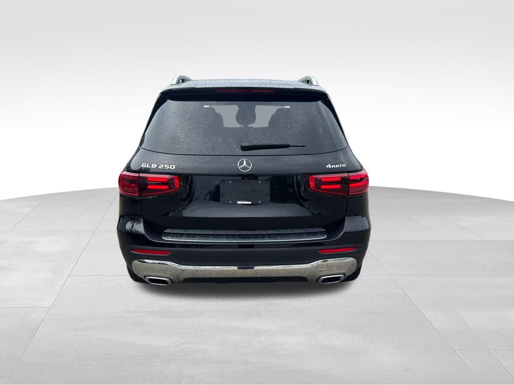 New 2026 Mercedes-Benz GLB 250 4MATIC image 4