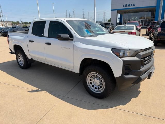 Used 2025 Chevrolet Colorado W/T w/ WT Convenience Package II AWD/4WD image 2