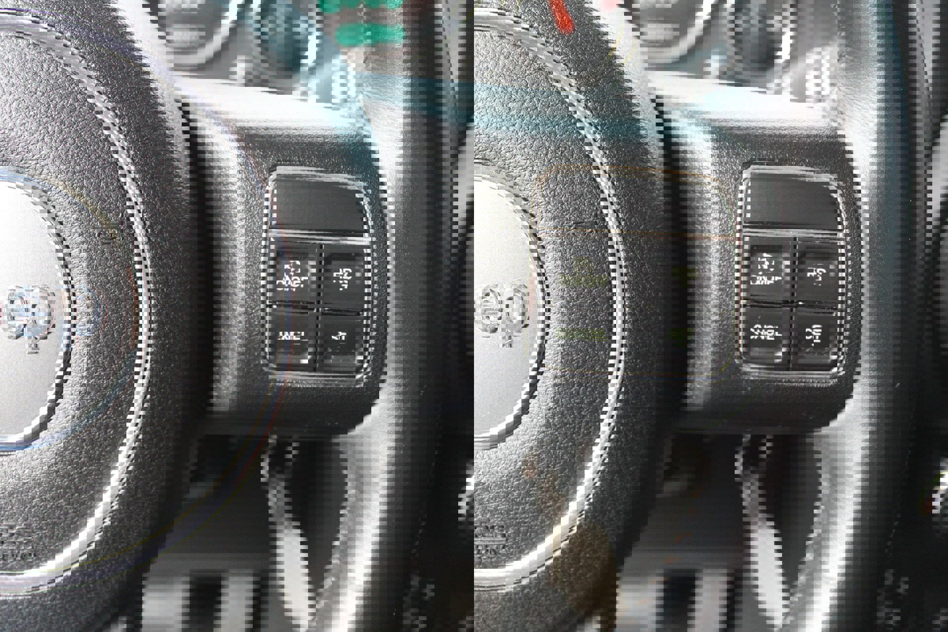 Used 2014 Jeep Wrangler Rubicon w/ Power Convenience Group image 27