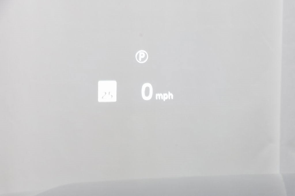 Used 2024 Land Rover Discovery Dynamic SE image 9